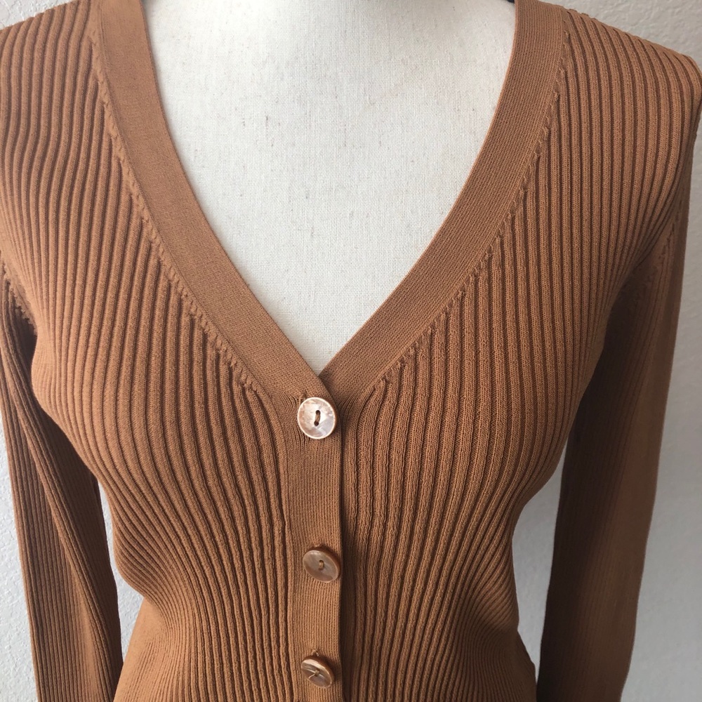 Leith Rib Henley Top - Picture 3 of 10